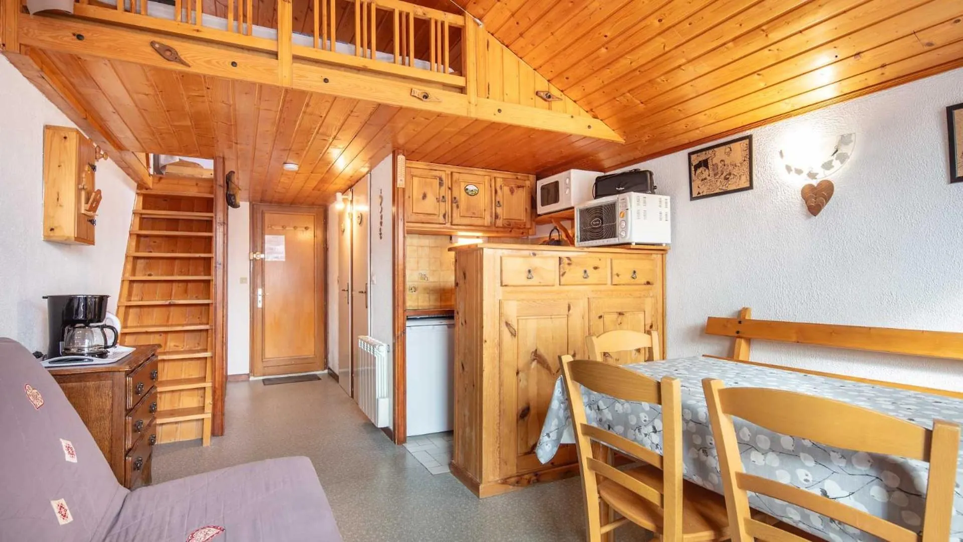 Apartment Visons - 11 - Studio Mezzanine 6 Pers Saint-Sorlin-d'Arves France